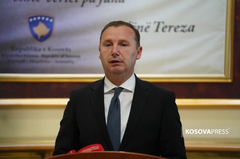 Zemaj: Statistikat e largimit të infermierëve përbëjnë alarm