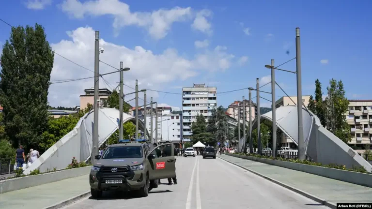 KFOR largohet nga Ura e Ibrit? Misioni paqeruajtës i NATO-s: Ja e vërteta