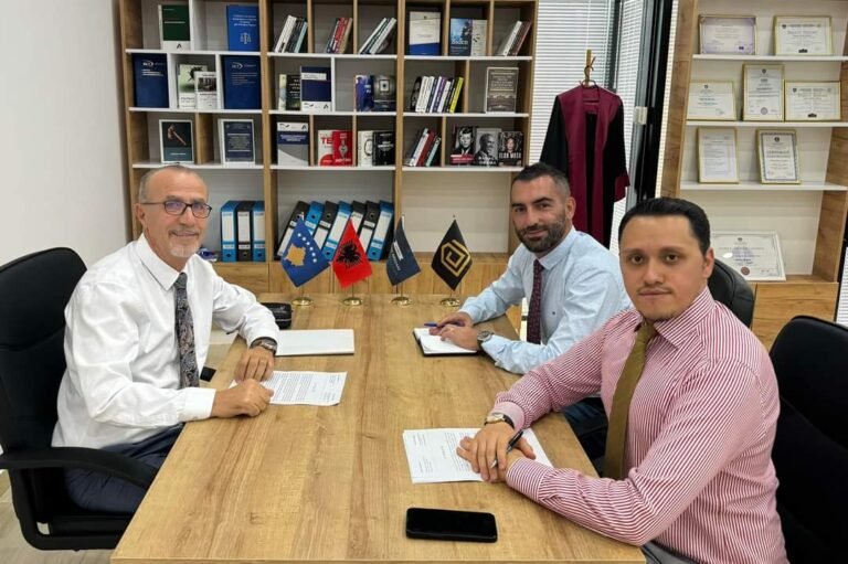 Bekim Haxhiu nënshkruan marrëveshje me Avokatë të padisin çdo shpifës në rrjete sociale!