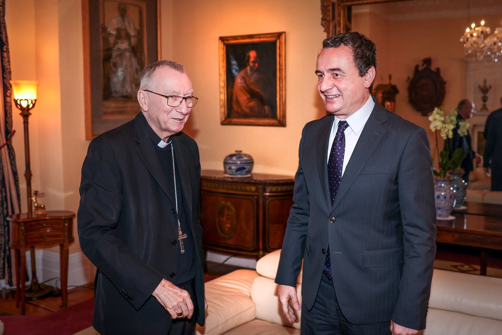 Kurti takon sekretarin e shtetit të Selisë së Shenjtë, kardinalin Pietro Parolin