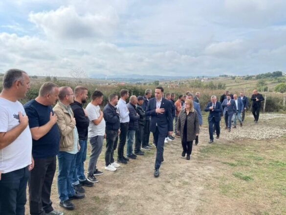 LDK shkojnë për ngushëllime tek familja e motrës së Adem Jasharit