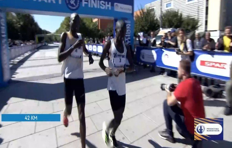 Laban Cheruiyot dhe Luiza Gega fitues të maratonës “Prishtina 2024”