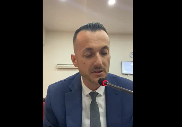 Asambleisti Bytyçi: Peja është në duar të këqija, kryetar tregona kush është shpiuni ose kërko falje