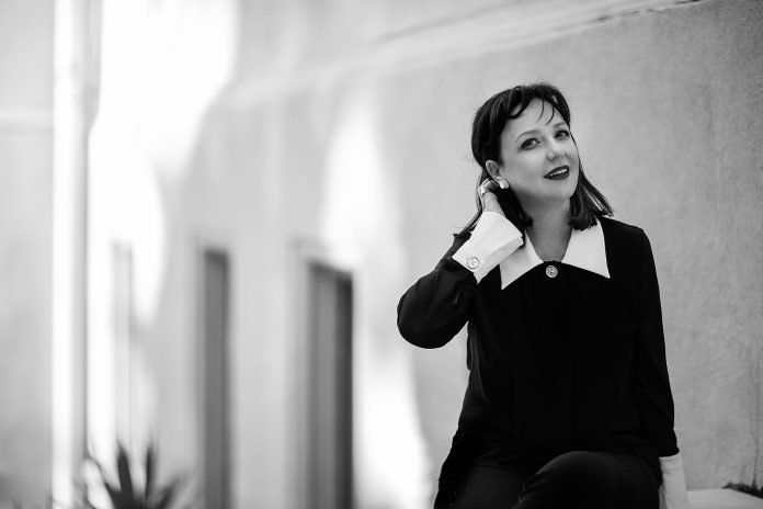 Revista ‘Soon magazine’: Linda Rama ka fuqinë të bindë