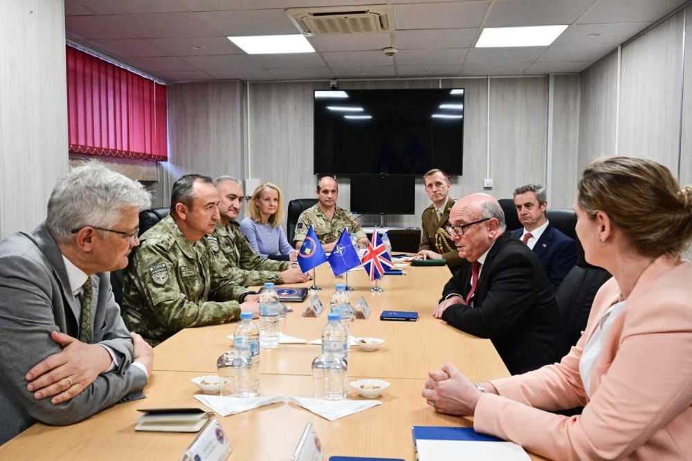 Peach: Pikëllues fakti që KFOR vazhdon të jetë në Kosovë 25 vjet pas çlirimit