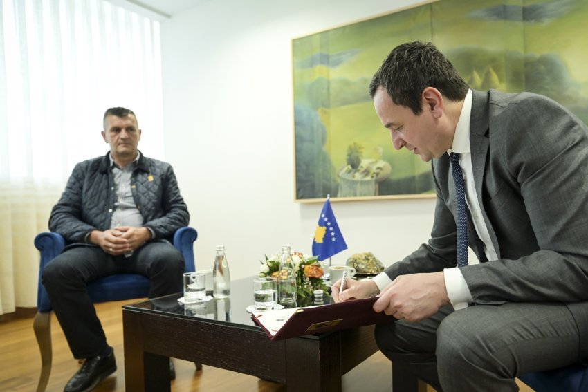 Shkarkohet zëvendësministri Radomiroviq