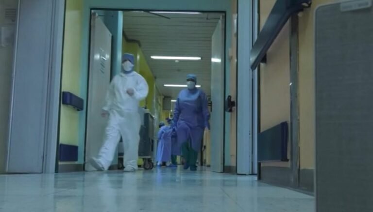 Skandal në Itali, 40 persona shkatërrojnë spitalin pasi iu vdes i afërmi