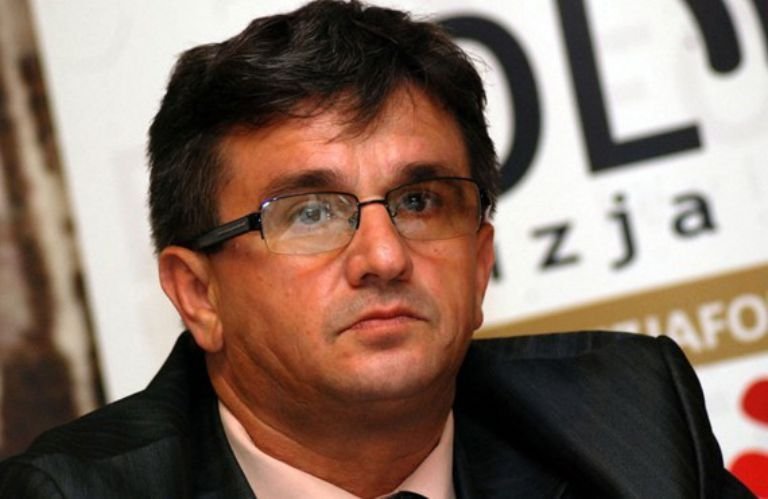 00_12_14755059961989371680