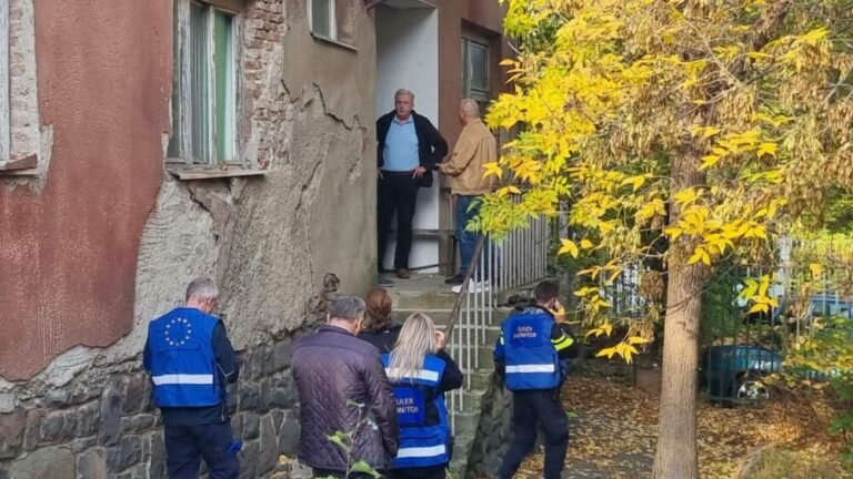 Policia tregon çka u gjet gjatë kontrollit në komunën paralele për Skenderajn në veri