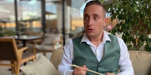 Nuk përmbahet banori i Big Brother: Tallet më shëndetin mendor dhe peshën e Gresës