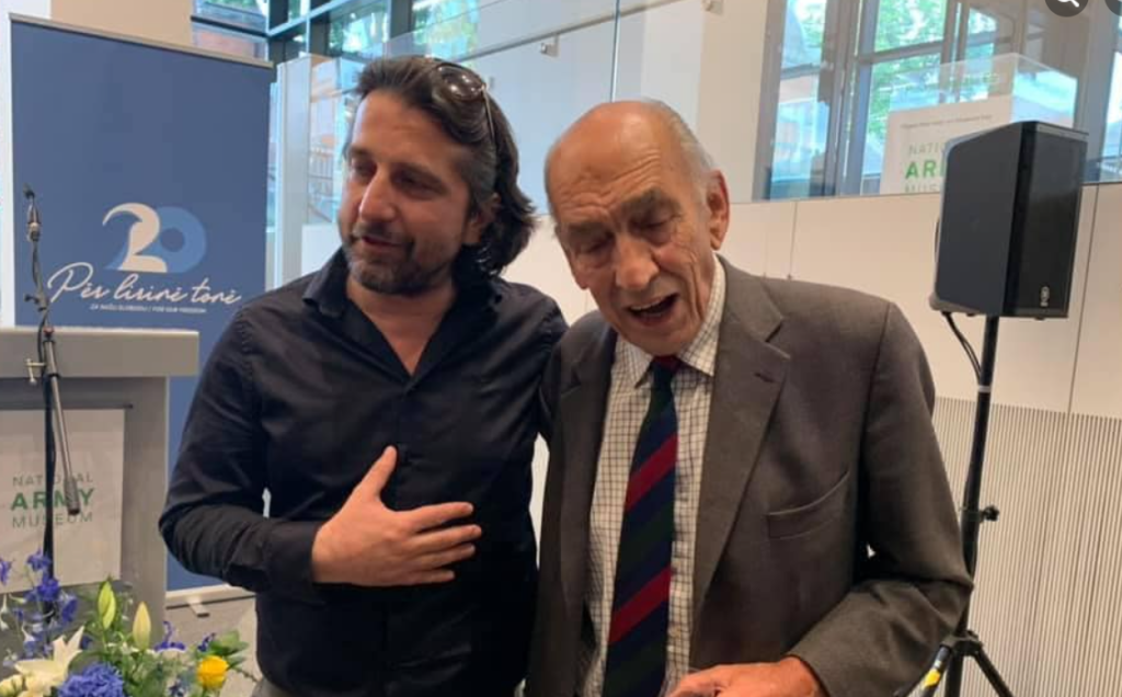 Përparim Rama pas vdekjes së komandantit Mike Jackson: Do të mbetet gjatë në kujtesën tonë për rolin e tij si komandant i KFOR-it gjatë vitit 1999