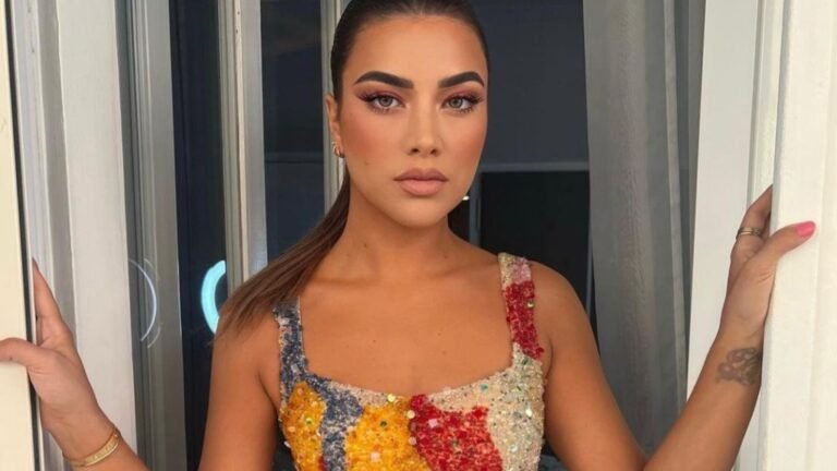 Sara-Hoxha-22323442397897345389243235346