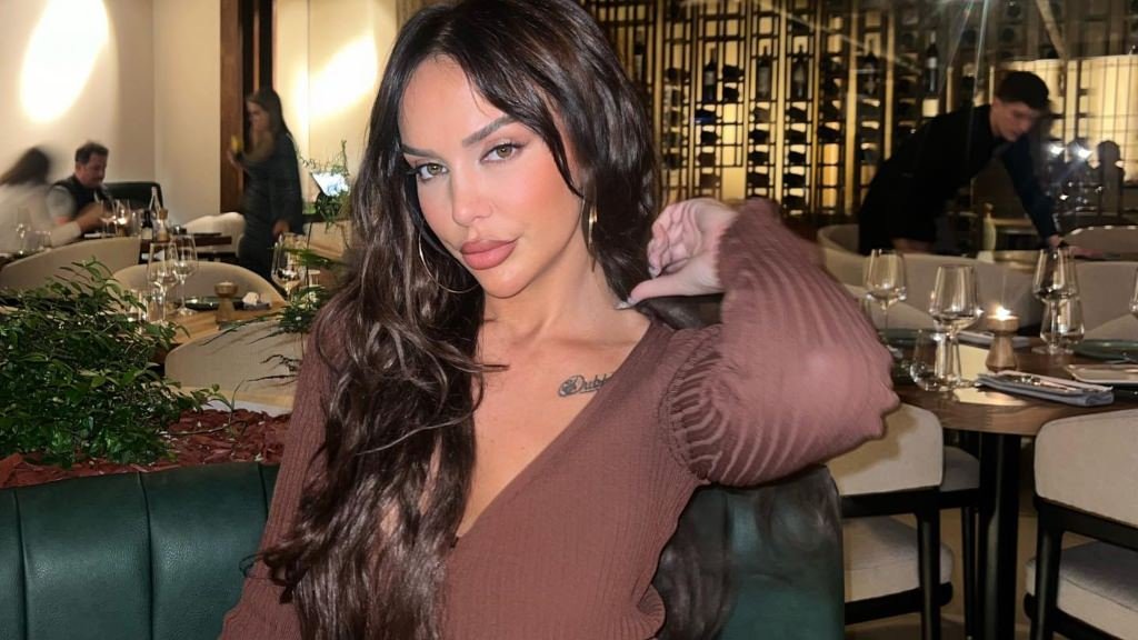 ana-kabashi-98-8987589