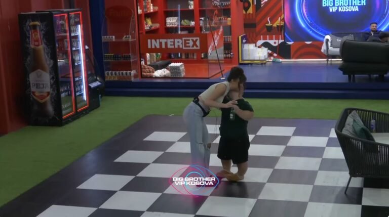 Ana preket nga fjalët e Burimit, ai i kërkon falje