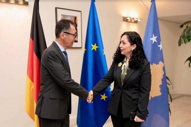 Presidentja Osmani në Gjermani takohet me ministrin Ozdemir