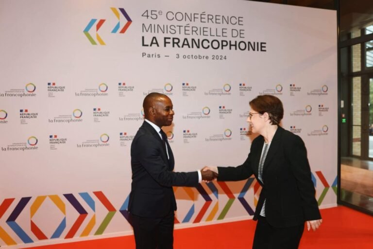 Franca e fton Kosovën në konferencën e Frankofonisë