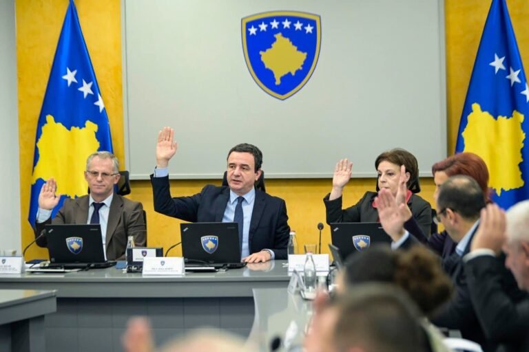 Qeveria miraton Projektligjin për Shërbimet e Pagesave