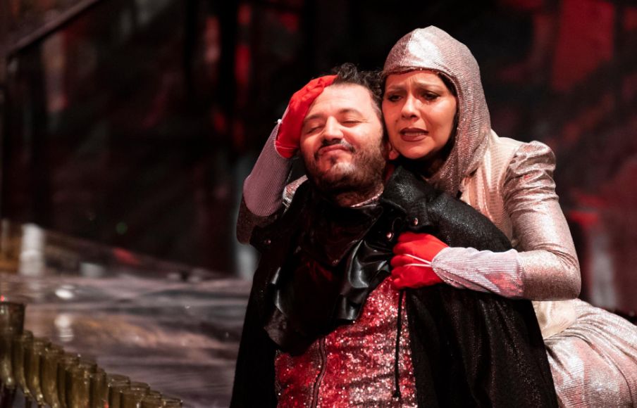 “Makbethi” premierë madhështore në TKK, Shekspiri gjithmonë aktual dhe i papërsëritshëm