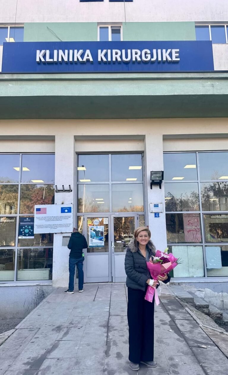 Mimoza Kusari konfirmon se është diagnostifikuar me kancer të gjirit, njofton se është operuar