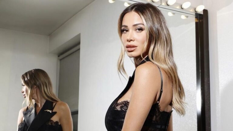 Me fustanin e ngjitur për trupi, Diletta provokon me format trupore