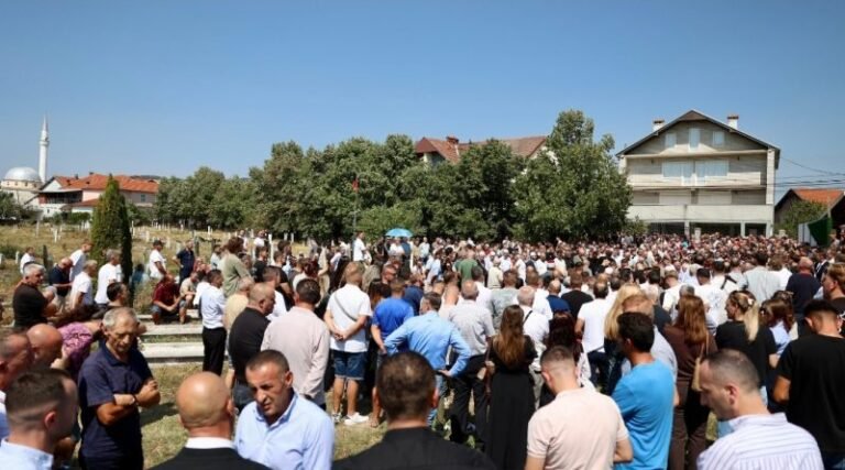 I jepet lamtumira e fundit drejtoreshës Greta Kryeziu