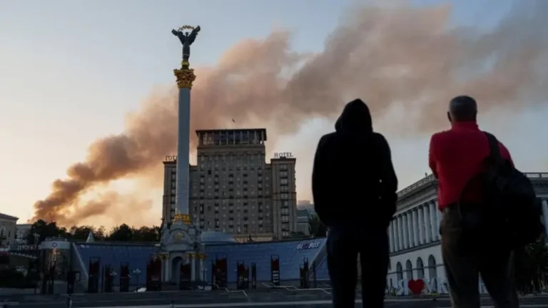 Rusia godet ndërtesën kryesore të Qeverisë ukrainase