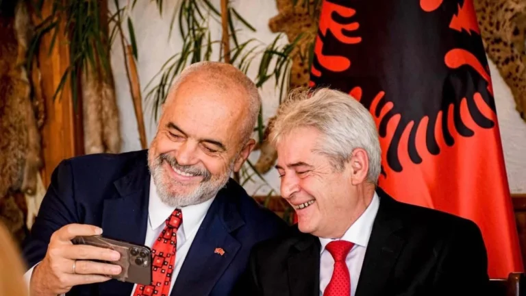 Ali Ahmeti uron Ramën: Na ke përkrah, në mbështetje të Shqipërisë europiane