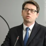 Murati tregon kur dalin pagat e 13-ta për lehonat