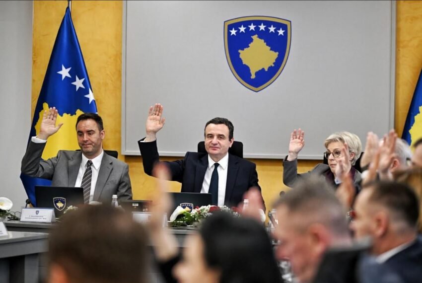 Aplikimi per 100 euro nga qeveria