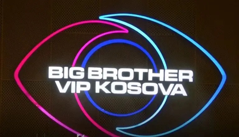 Bjonde Misterioze në Big Brother VIP Kosova: A Flet Shqip dhe Cila Është Historia e Saj?