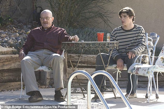 Tragjedia e RJ Mitte: Ylli i ‘Breaking Bad’ që nuk arriti të shihte filmin e tij të fundit